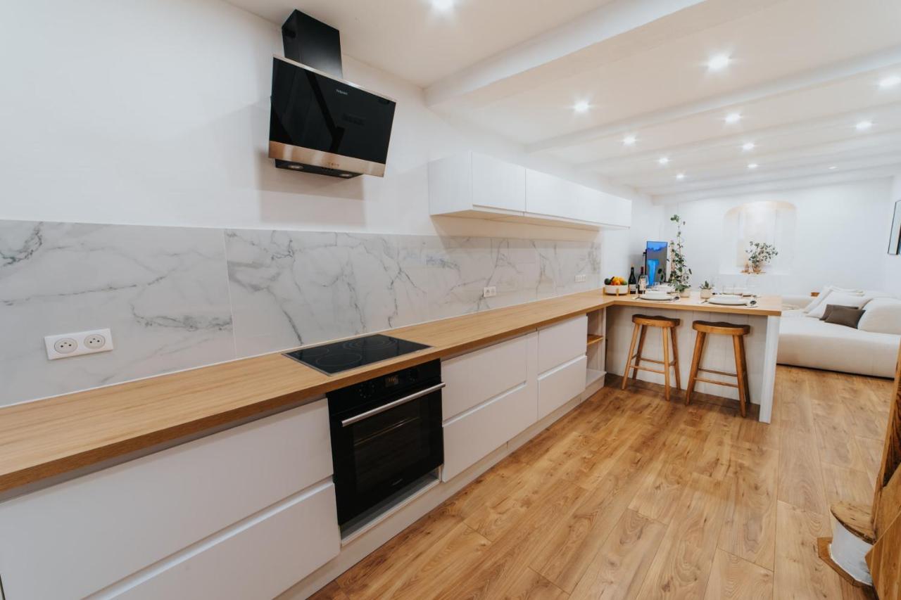 Perfect Family-Oriented And Renovated Townhouse In The Old Antibes Apartment Ngoại thất bức ảnh