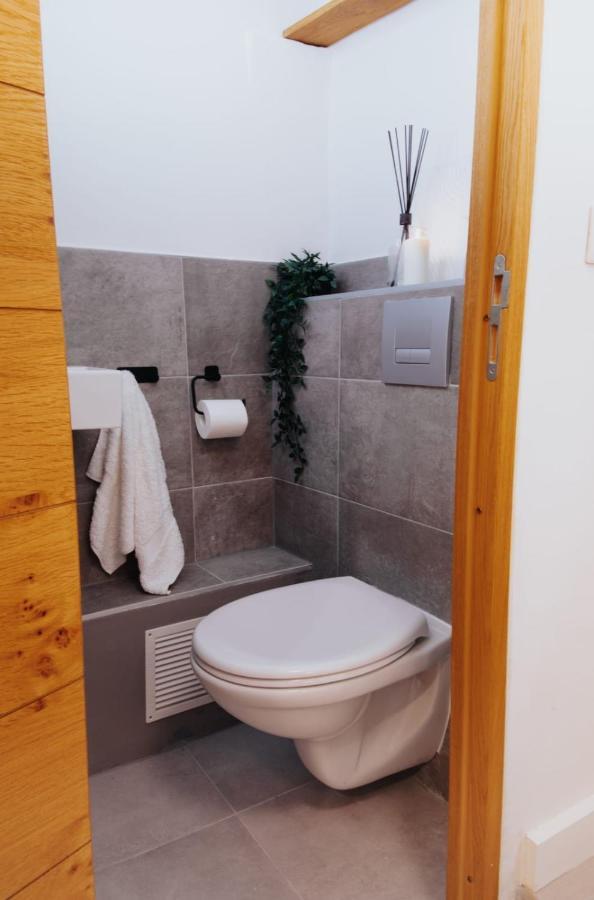 Perfect Family-Oriented And Renovated Townhouse In The Old Antibes Apartment Ngoại thất bức ảnh